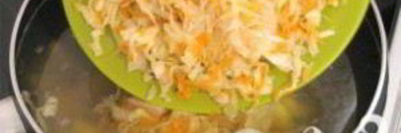 щи с кислой капустой и мясом