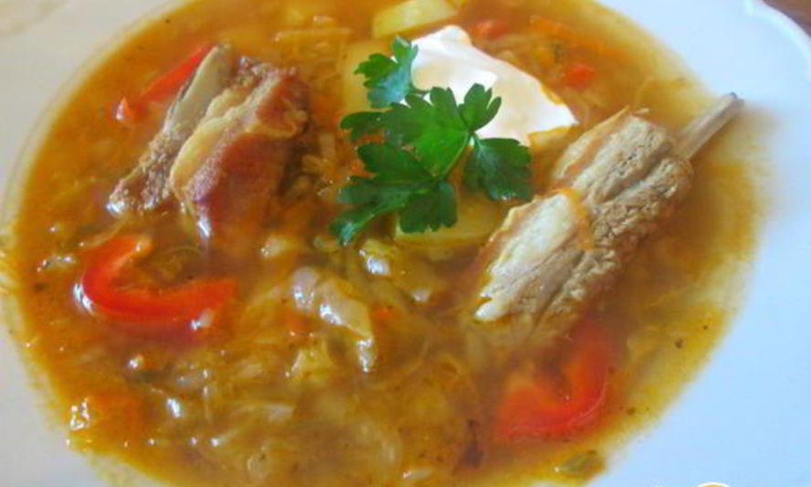 Рецепт щей со свиными ребрами и яблоком