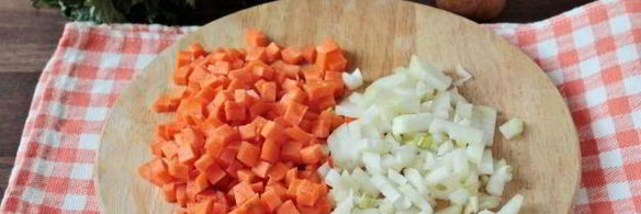 зеленые щи с капустой и крапивой