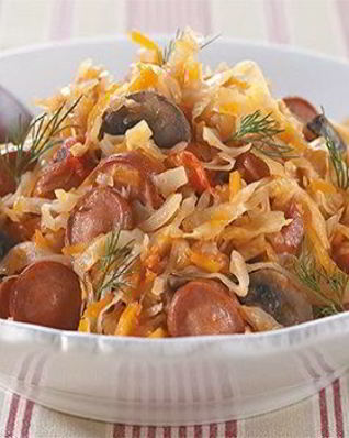 Солянка с сосисками в мультиварке