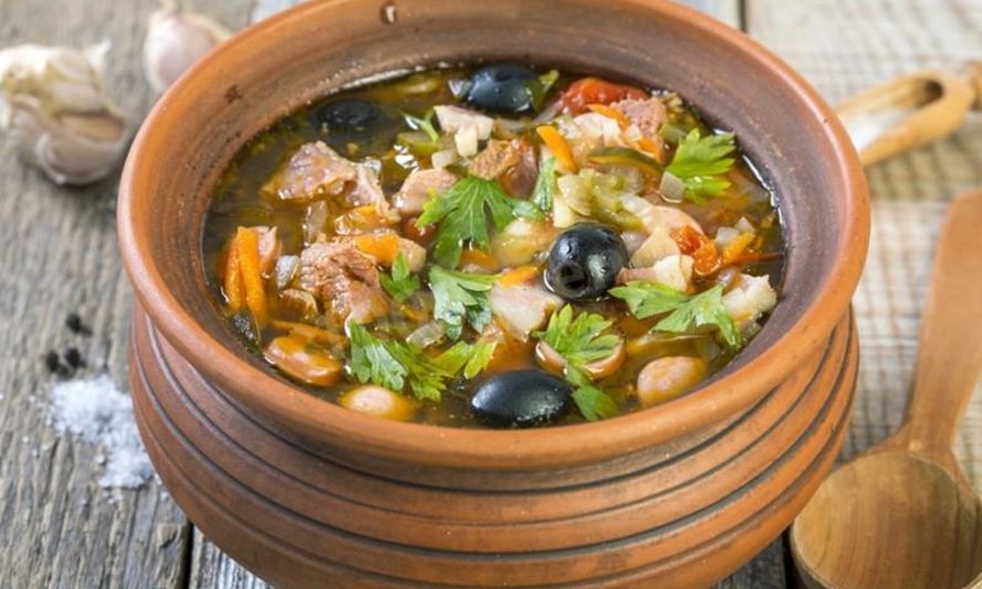 Рецепт солянки в горшочках в духовке сборная мясная