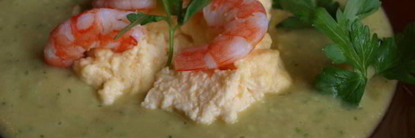 Суп из авокадо с гарниром