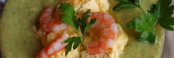 суп из авокадо с гарниром