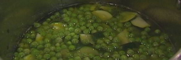 суп из зеленых овощей с яйцом и лимоном