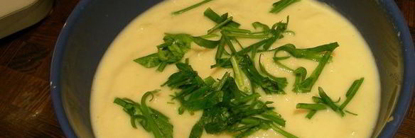 горячий суп-пюре с огурцами