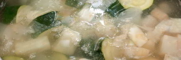 суп-пюре из кабачков с сельдереем