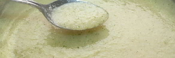 суп-пюре из кабачков с сельдереем