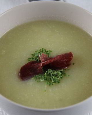 Суп-пюре из сельдерея и лука-порея