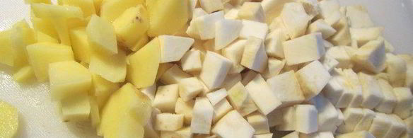 суп-пюре из сельдерея и лука-порея