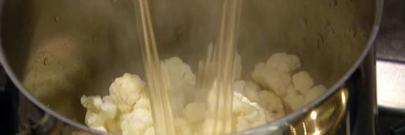 суп-пюре из цветной капусты с имбирем