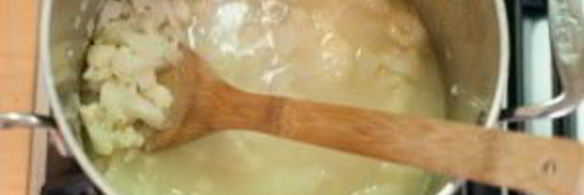 суп-пюре из цветной капусты с сыром