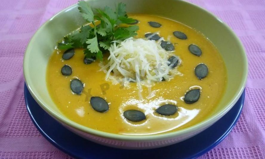 Рецепт супа пюре из тыквы с яблоками и мускатным орехом