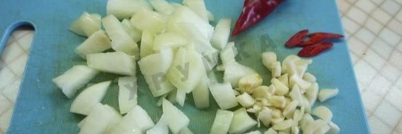 суп пюре из тыквы с яблоками и мускатным орехом