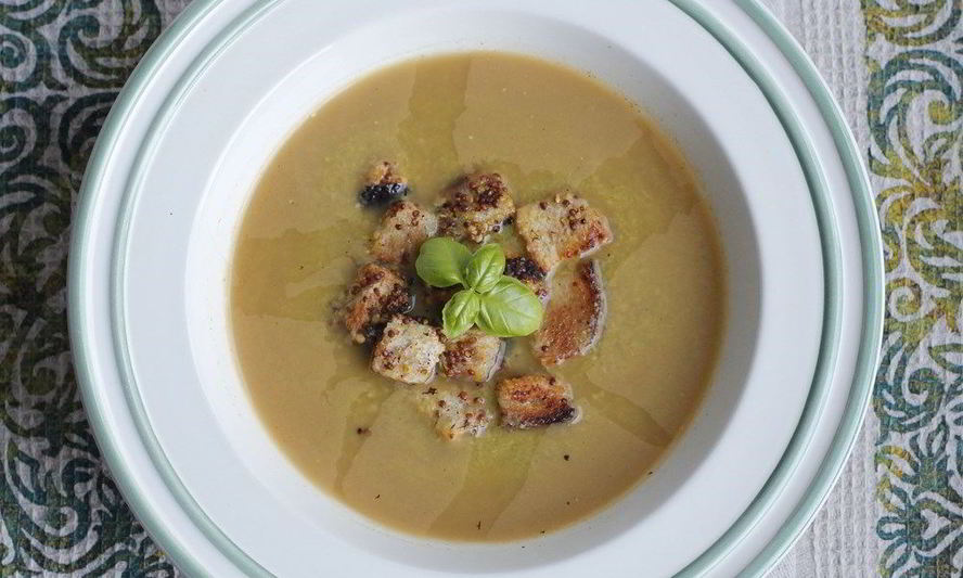 Рецепт вегетарианского супа-пюре из заморожнного горошка