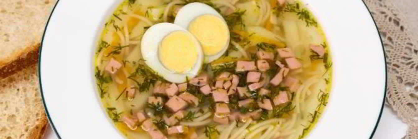 Суп с колбасой и вермишелью