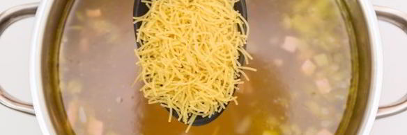 суп с колбасой и вермишелью