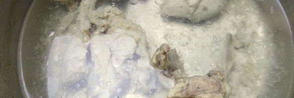 суп с перловкой и томатами