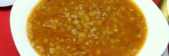 суп с перловкой и томатами