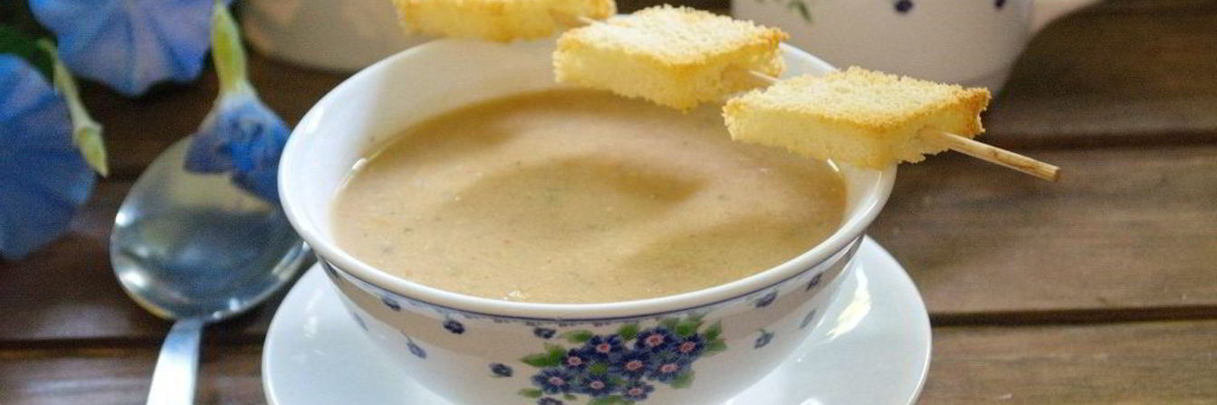 Суп с запеченными баклажанами