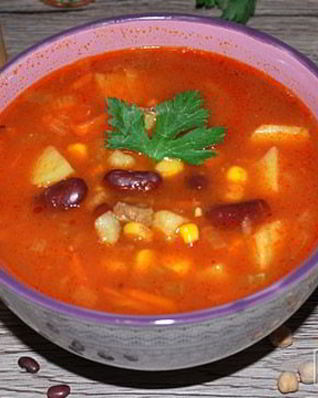 Томатный суп с фасолью по-мексикански