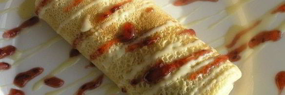 блинчики с маскарпоне, малиной и белым шоколадом