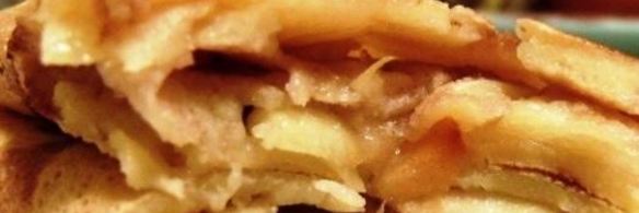 блины с яблоками