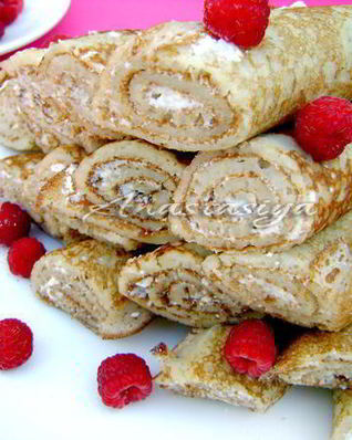 Дрожжевые блины с творожным кремом