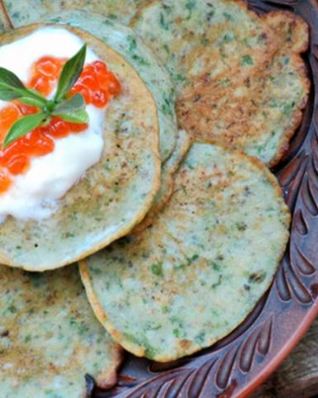 Мини-блины со шпинатом и грибами