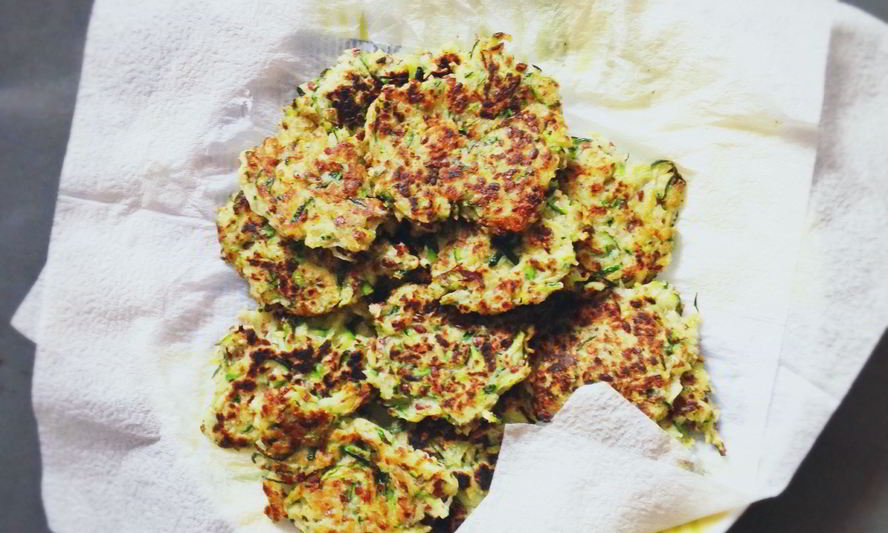 Рецепт постных блинчиков из цукини с кокосом