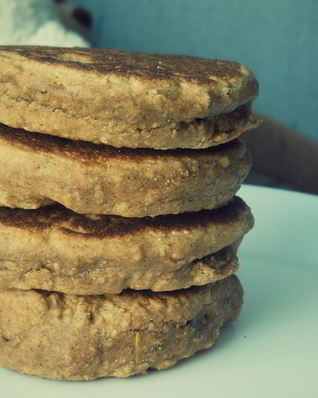 Воздушные овсяно-кукурузные панкейки