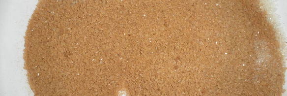 булочки cinnabon с корицей и сладкой глазурью