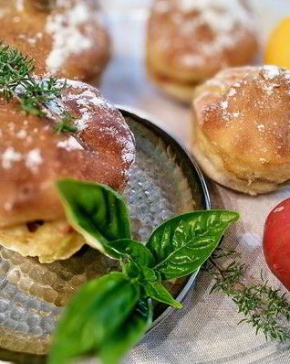 Булочки, фаршированные рататуем