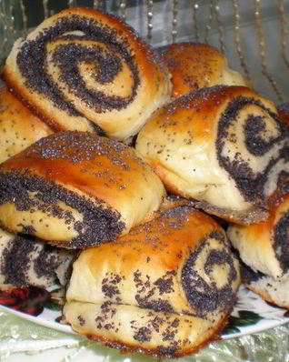 Булочки из слоеного дрожжевого теста