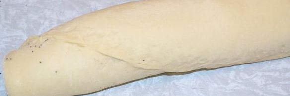 булочки с маком и изюмом