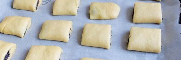 булочки с маком