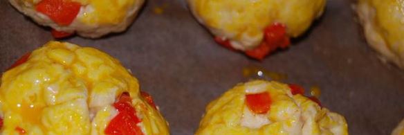 булочки с рикоттой и сладким красным перцем