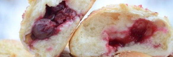 булочки с вишней