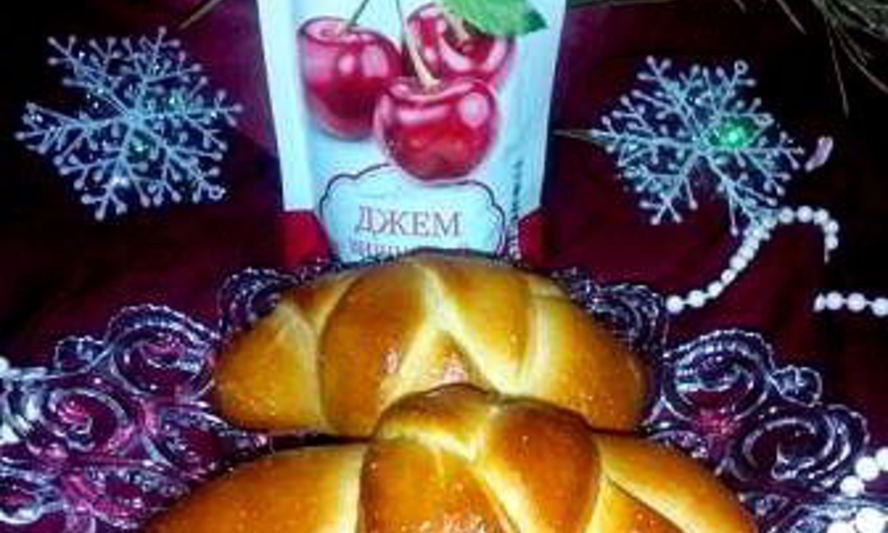 Рецепт булочек с вишневым джемом