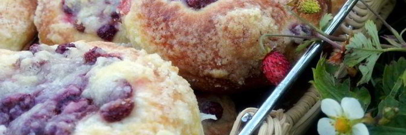 Булочки с ягодами