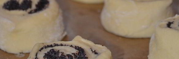 дрожжевые булочки с маком