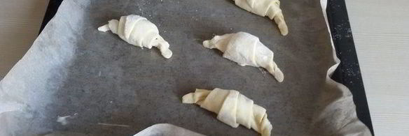 круассаны с финиками и медом