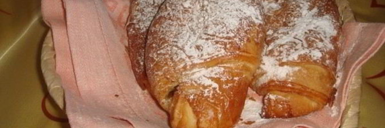 Круассаны с яблочным повидлом