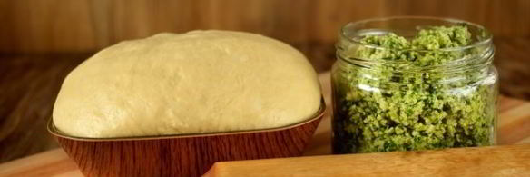 плюшки с песто из петрушки