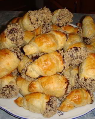 Полукруассаны с шоколадом