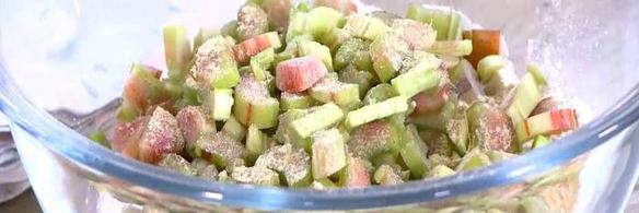 сливочные булочки с ревенем