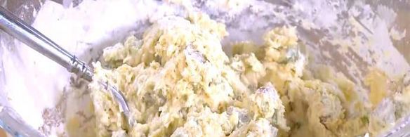 сливочные булочки с ревенем