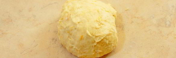 тыквенные булочки с вареной сгущенкой