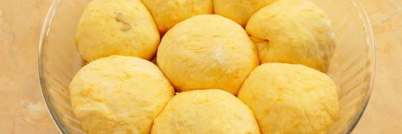 тыквенные булочки с вареной сгущенкой