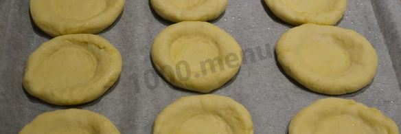 ватрушки с копченым сыром и укропом из дрожжевого теста