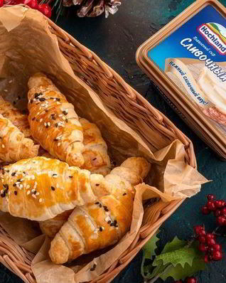 Закусочные мини-круассаны с красной рыбой